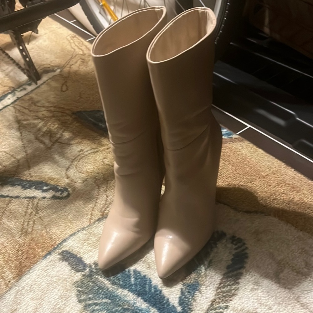 CHARLES By Charles David Poca Faux Leather Side Zipper Point Toe Boots, Size 7.5